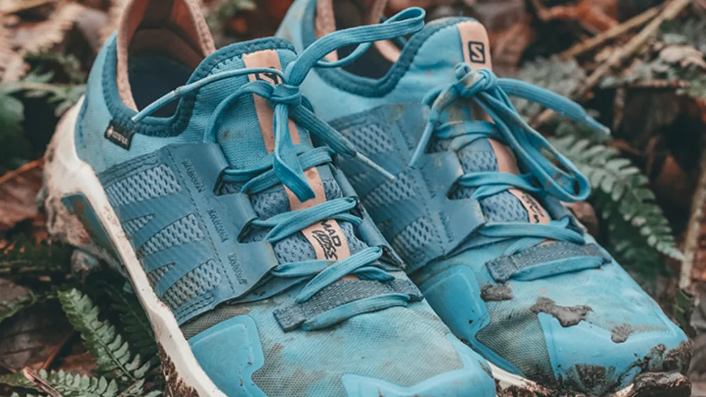Tres pasos esenciales para limpiar adecuadamente tus zapatos de trail
